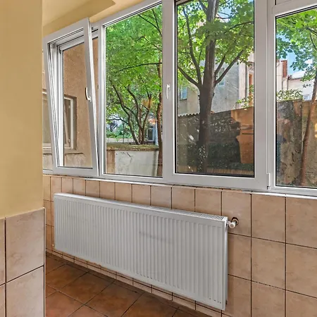 Golden Crown Appartamento *