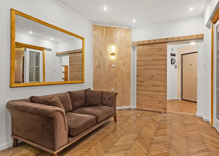 Golden Crown * Бухарест